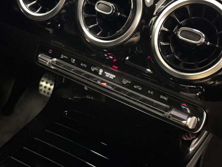 Mercedes CLA CLA 200 foto 38