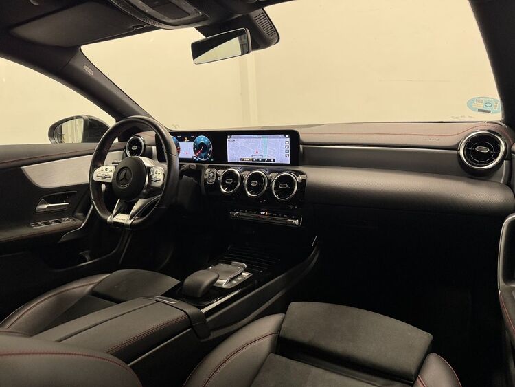 Mercedes CLA CLA 200 foto 11