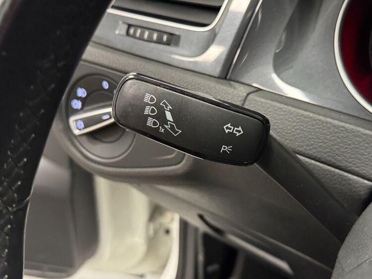 Volkswagen Golf Variant Advance 1.6 TDI 85 kW (115 CV) foto 23