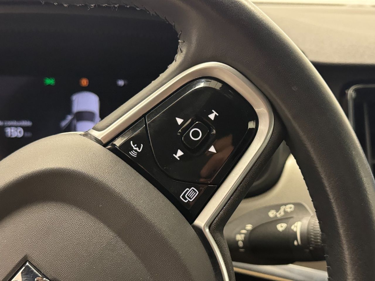 Volvo V90 CROSS COUNTRY B4 miniatura 25