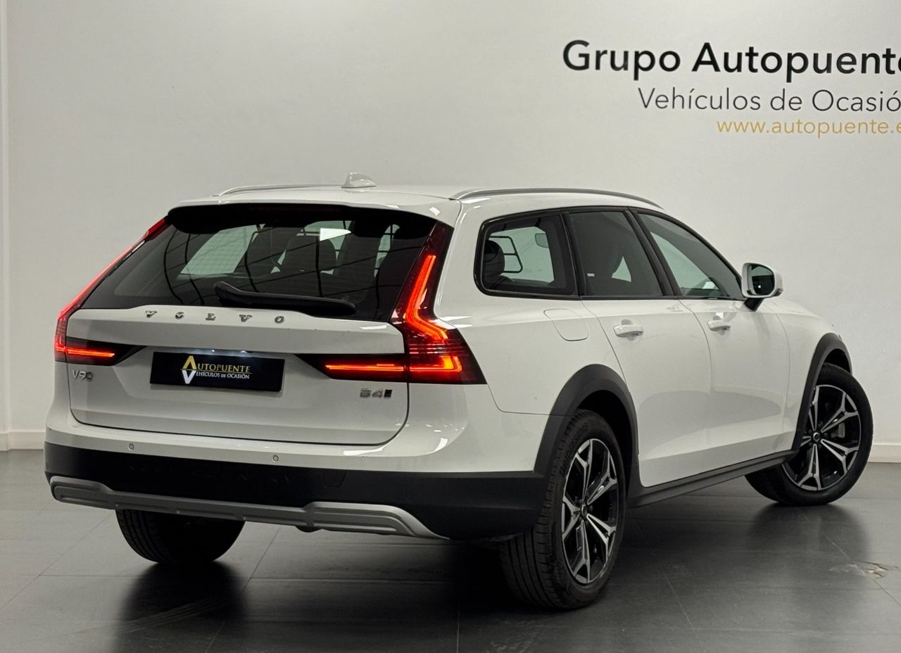 Volvo V90 CROSS COUNTRY B4 foto 4