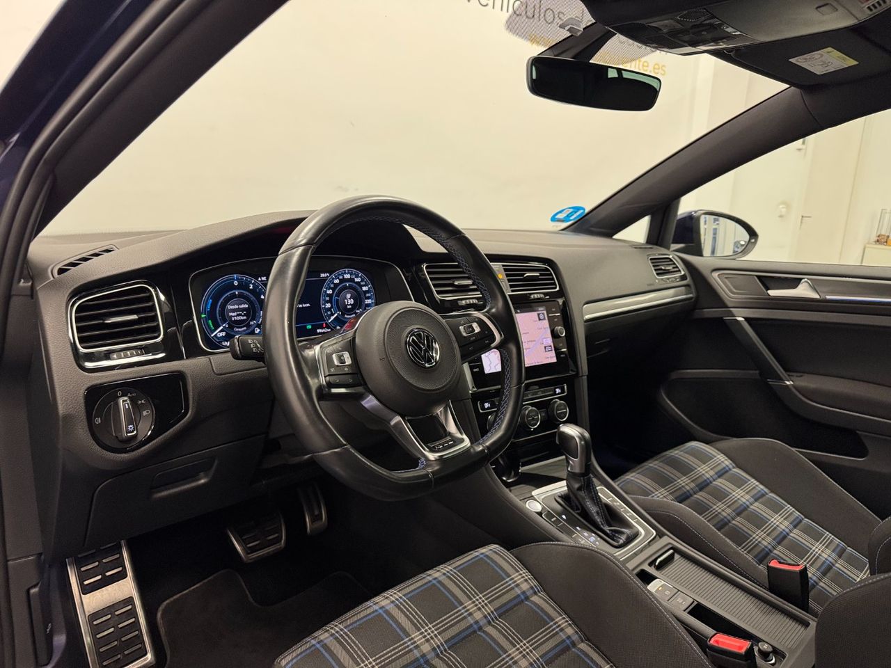 Volkswagen Golf GTE 1.4 TSI e-Power Híbrido enchufable 245 5p miniatura 14