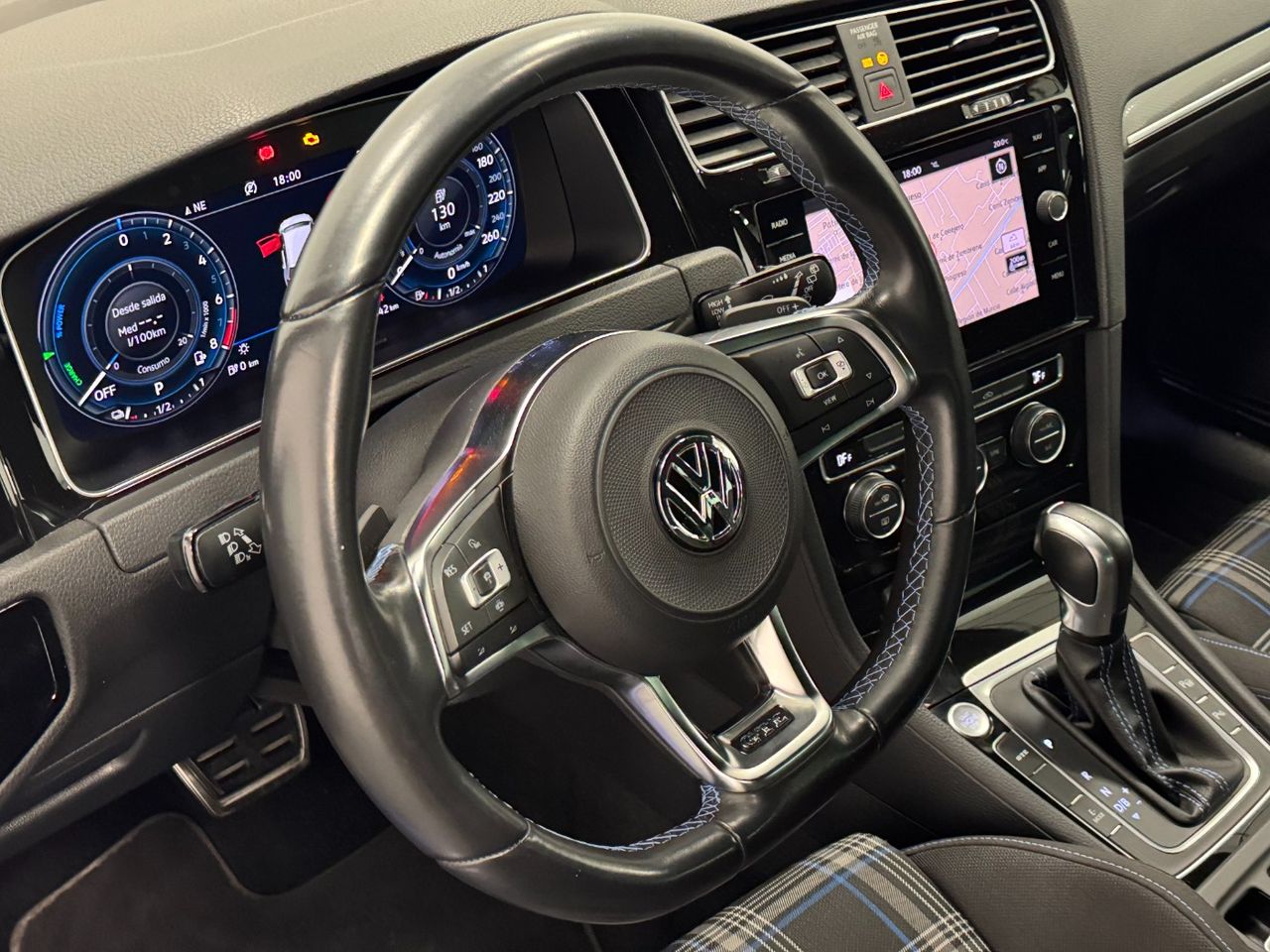 Volkswagen Golf GTE 1.4 TSI e-Power Híbrido enchufable 245 5p miniatura 22