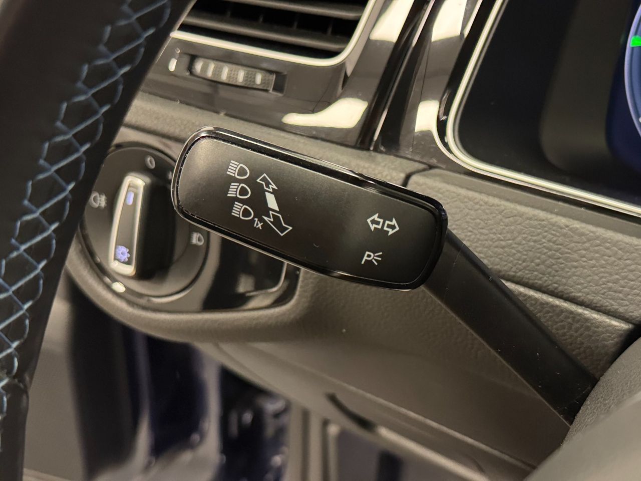 Volkswagen Golf GTE 1.4 TSI e-Power Híbrido enchufable 245 5p miniatura 24