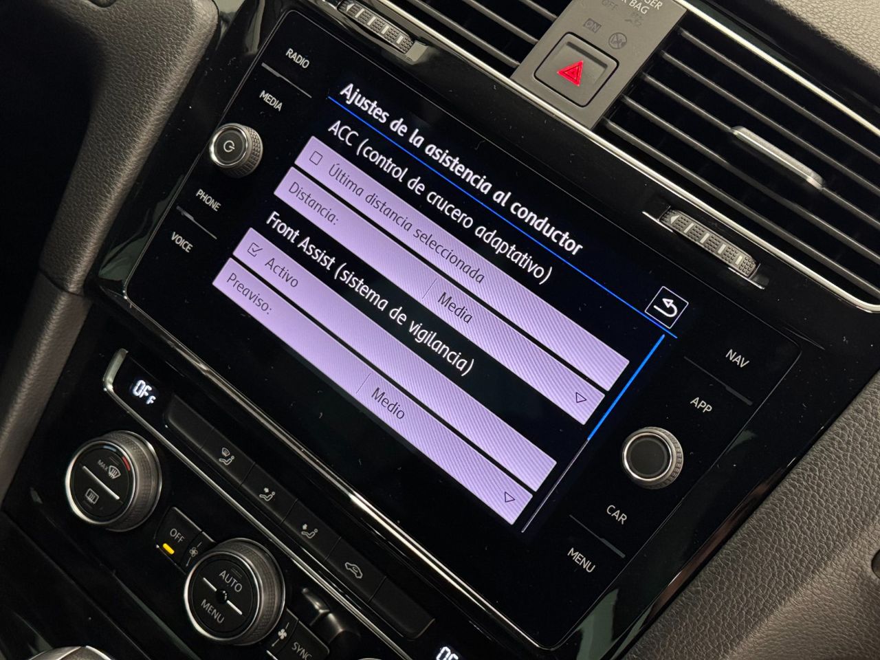 Volkswagen Golf GTE 1.4 TSI e-Power Híbrido enchufable 245 5p miniatura 39