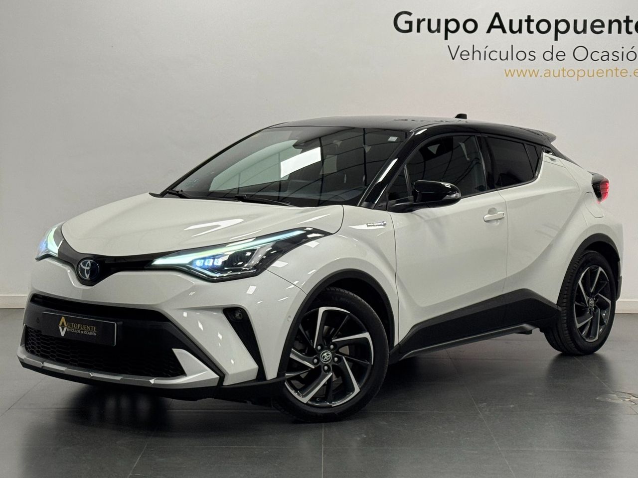 Toyota C-HR CHR miniatura 7