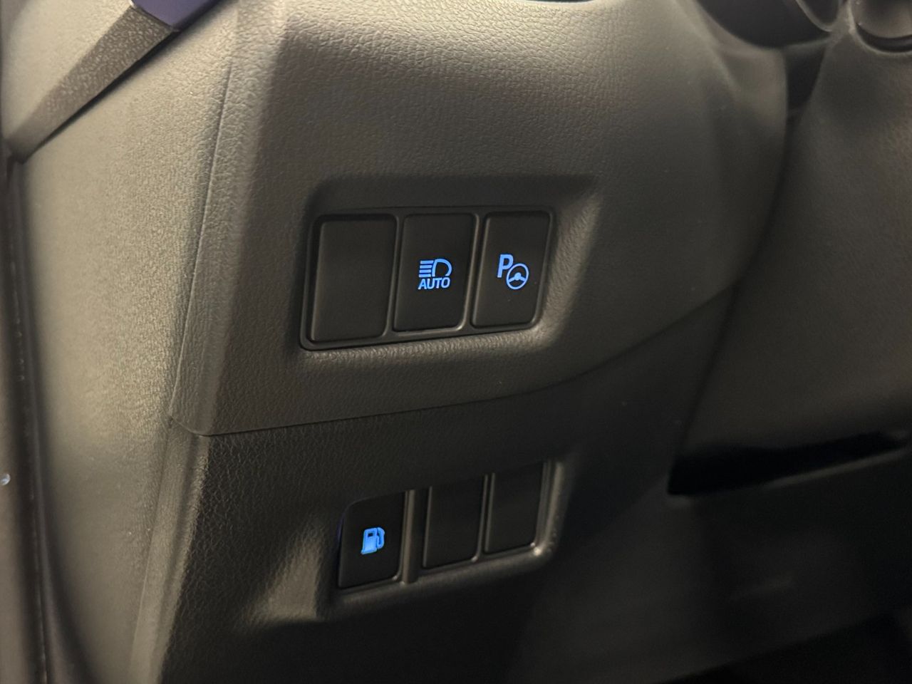 Toyota C-HR CHR foto 20