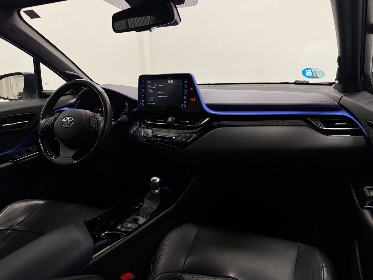 Toyota C-HR CHR foto 11