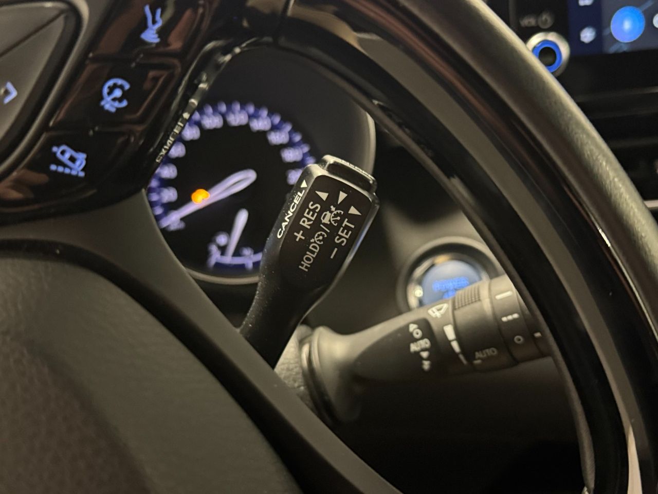 Toyota C-HR 180H ADVANCE miniatura 23