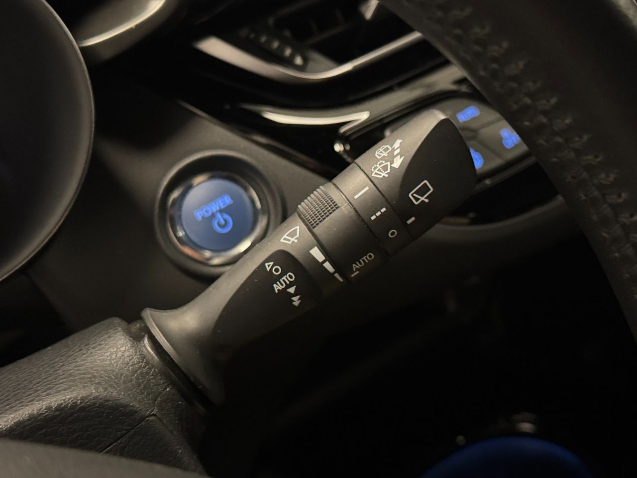 Toyota C-HR 180H ADVANCE foto 20