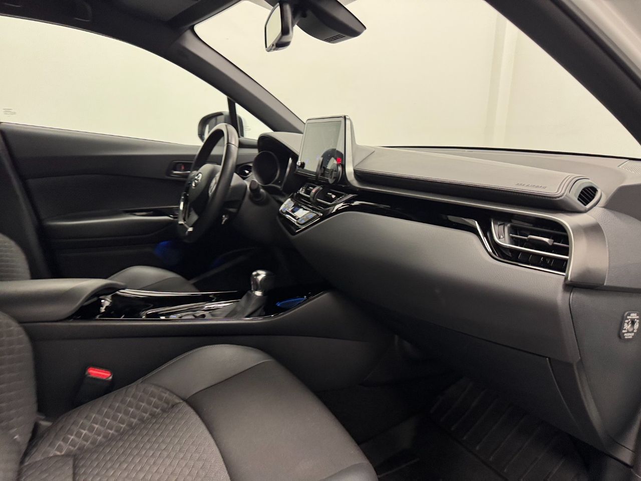 Toyota C-HR 180H ADVANCE foto 27