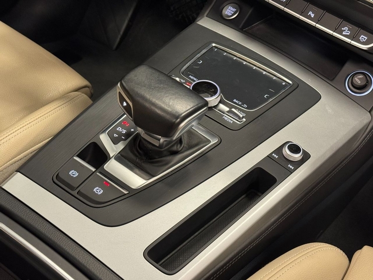 Audi Q5 ADVANCED QUATTRO ULTRA S-TRONIC foto 48