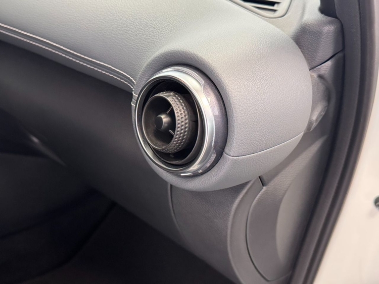 Nissan Juke N CONNECTA foto 32