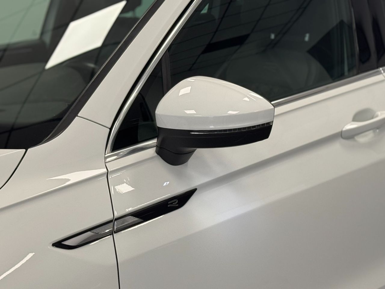 Volkswagen Tiguan R LINE miniatura 33