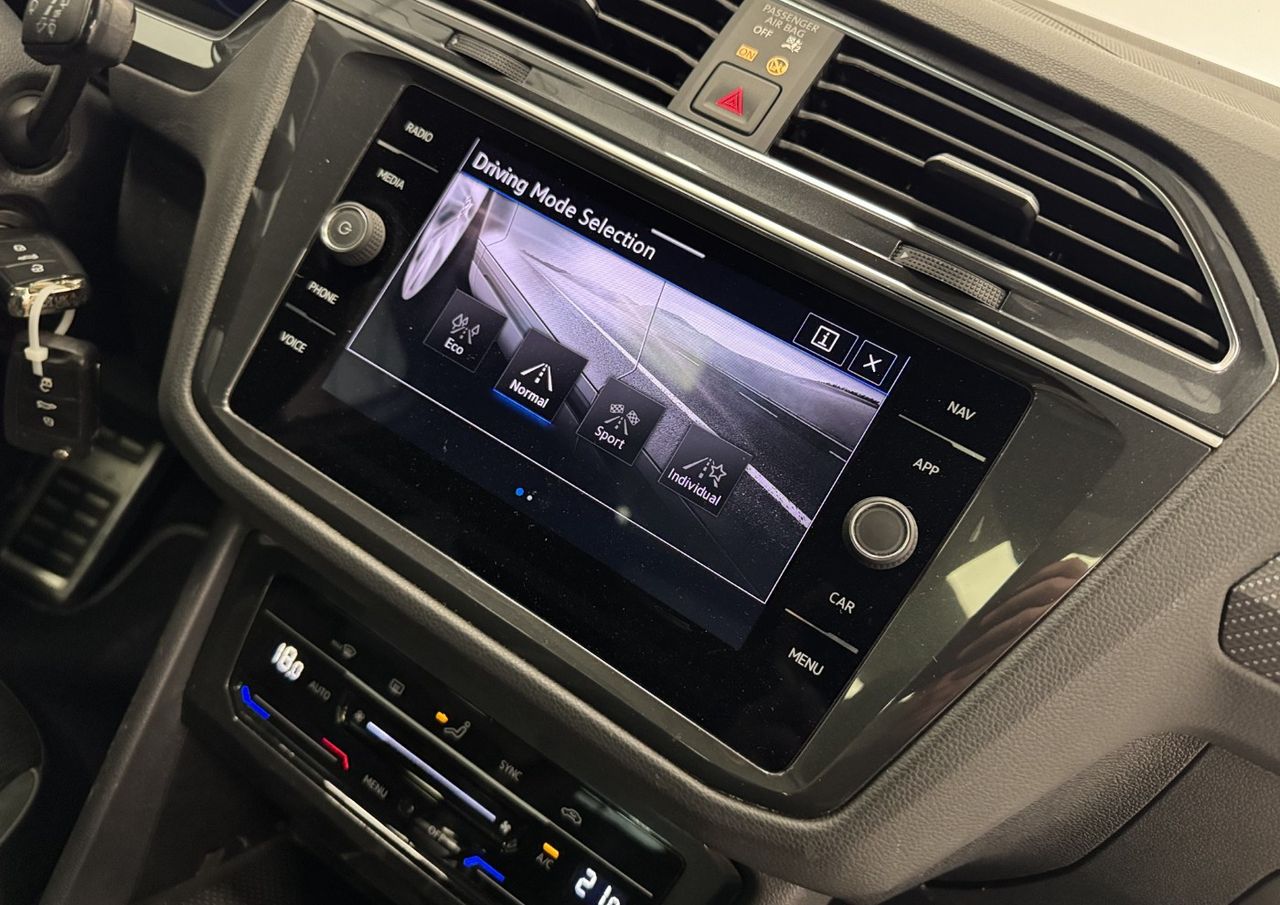 Volkswagen Tiguan R LINE foto 27