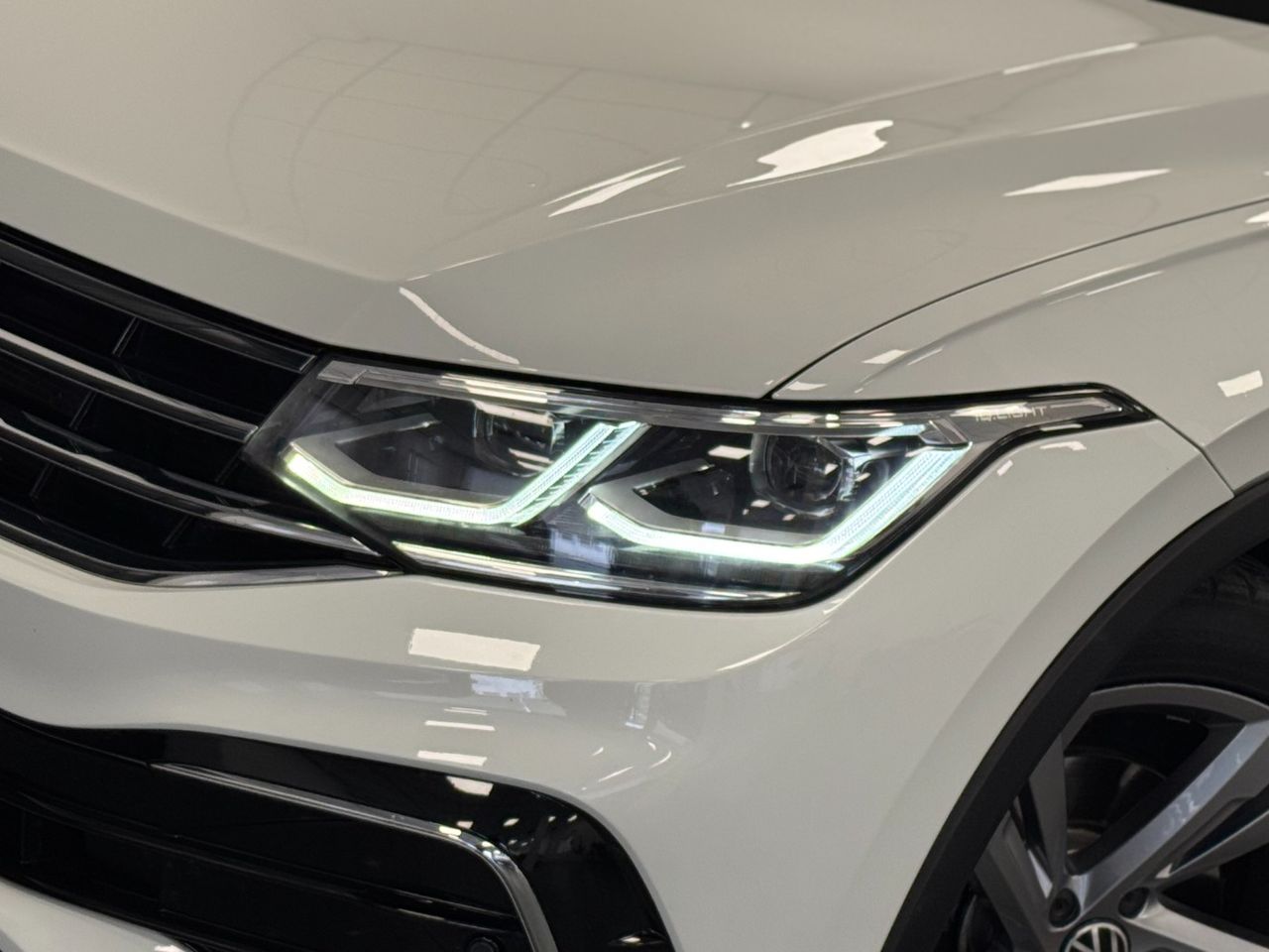 Volkswagen Tiguan R LINE foto 34