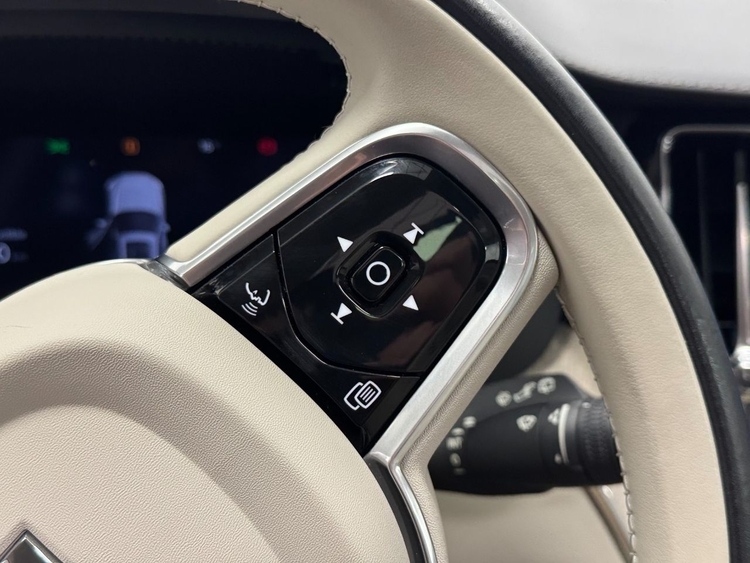 Volvo XC60 B4 PLUS BRIGHT foto 24