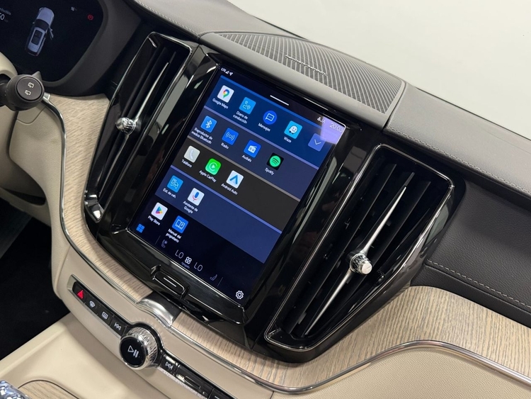 Volvo XC60 B4 PLUS BRIGHT foto 35