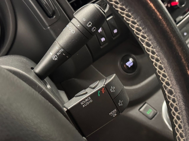 Renault Trafic Passenger Largo Energy Blue dCi 107 kW (145 CV) foto 17