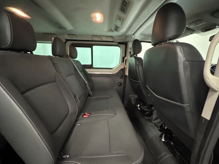 Renault Trafic Passenger Largo Energy Blue dCi 107 kW (145 CV) foto 31