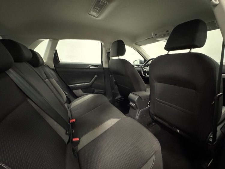 Volkswagen Polo LIFE foto 37