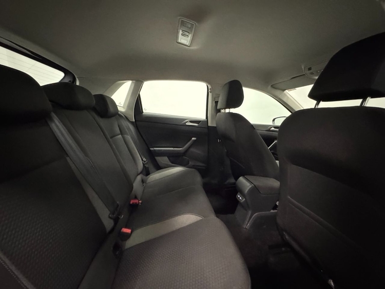 Volkswagen Polo LIFE foto 38