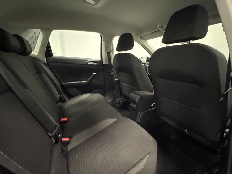 Volkswagen Polo LIFE foto 37