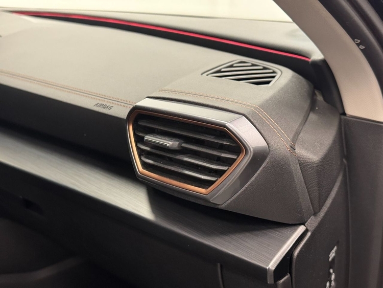 Cupra Formentor 1.5 TSI 110 kW (150 CV) DSG 7 vel. foto 36