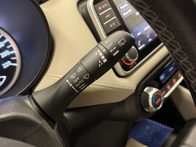 Nissan Micra TEKNA foto 25