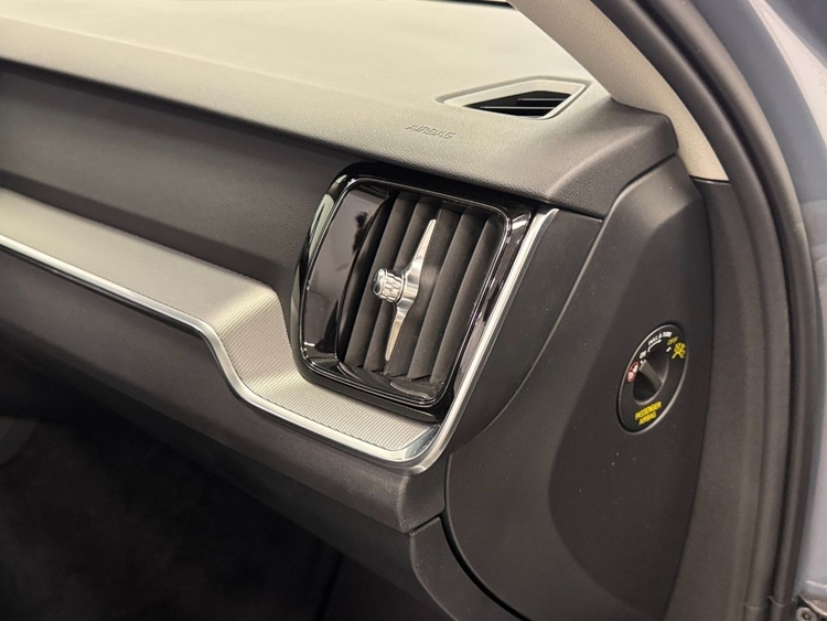 Volvo V60 B4 D PLUS DARK AUTO foto 30