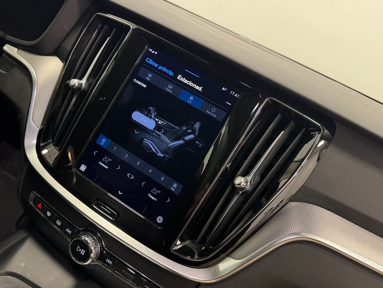 Volvo V60 B4 D PLUS DARK AUTO foto 34