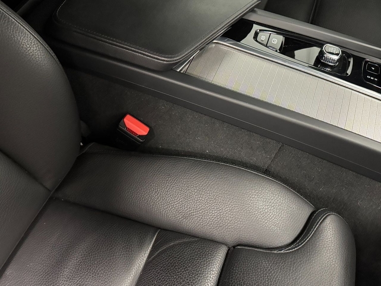 Volvo V60 B4 D PLUS DARK AUTO foto 41