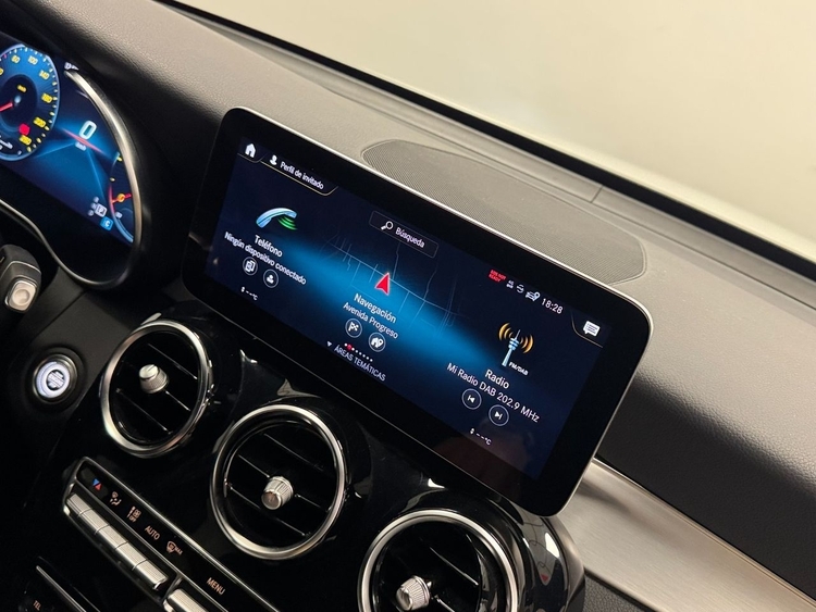 Mercedes GLC 200D 4MATIC AMG foto 32