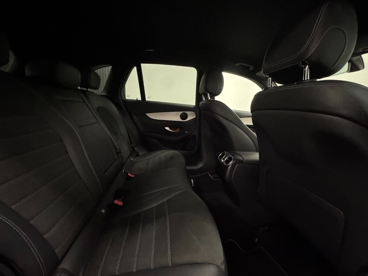 Mercedes GLC 200D 4MATIC AMG foto 40