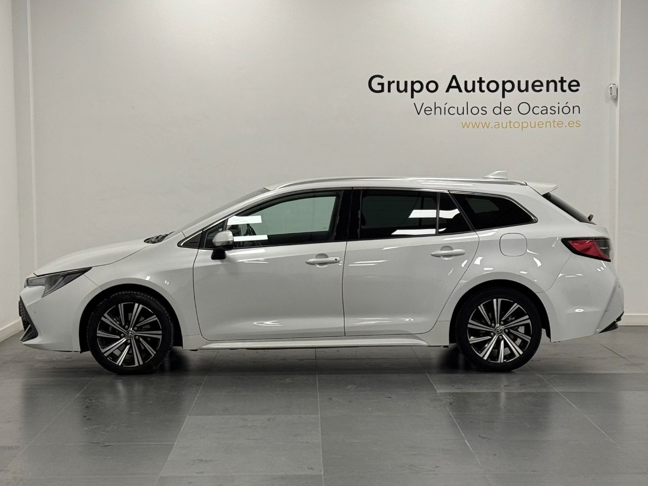 Toyota Corolla 180H STYLE TOURING SPORT miniatura 3