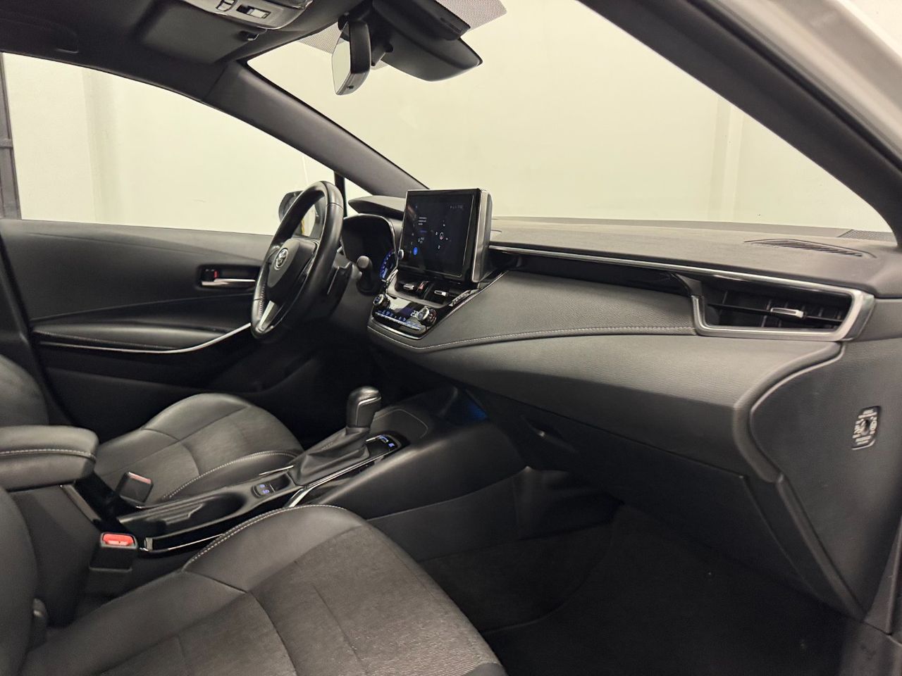 Toyota Corolla 180H STYLE TOURING SPORT miniatura 22