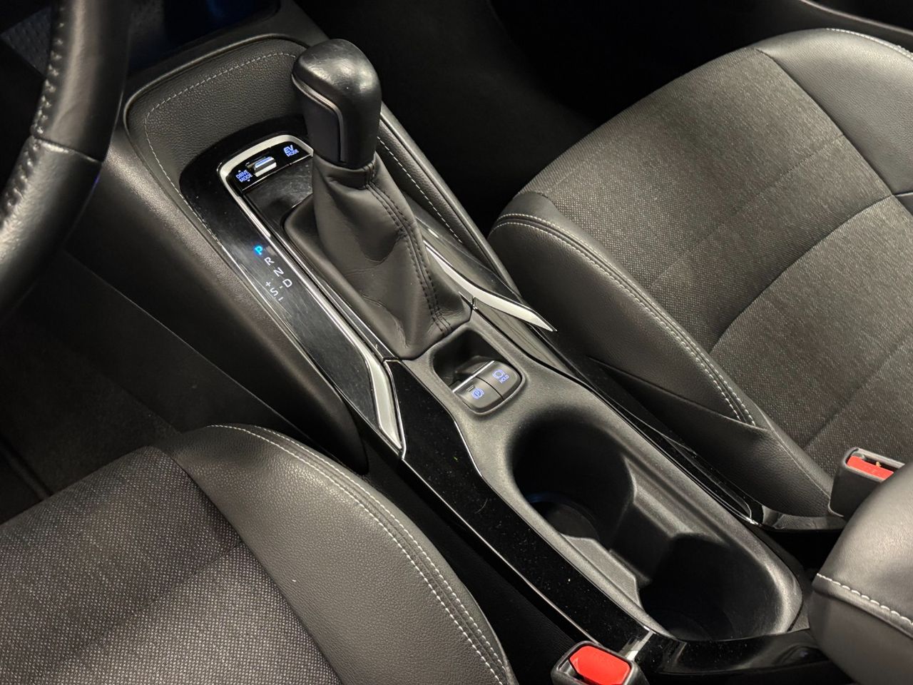 Toyota Corolla 180H STYLE TOURING SPORT foto 20