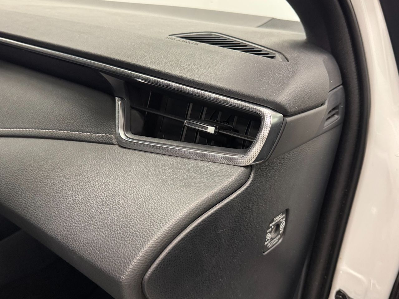 Toyota Corolla 180H STYLE TOURING SPORT foto 24