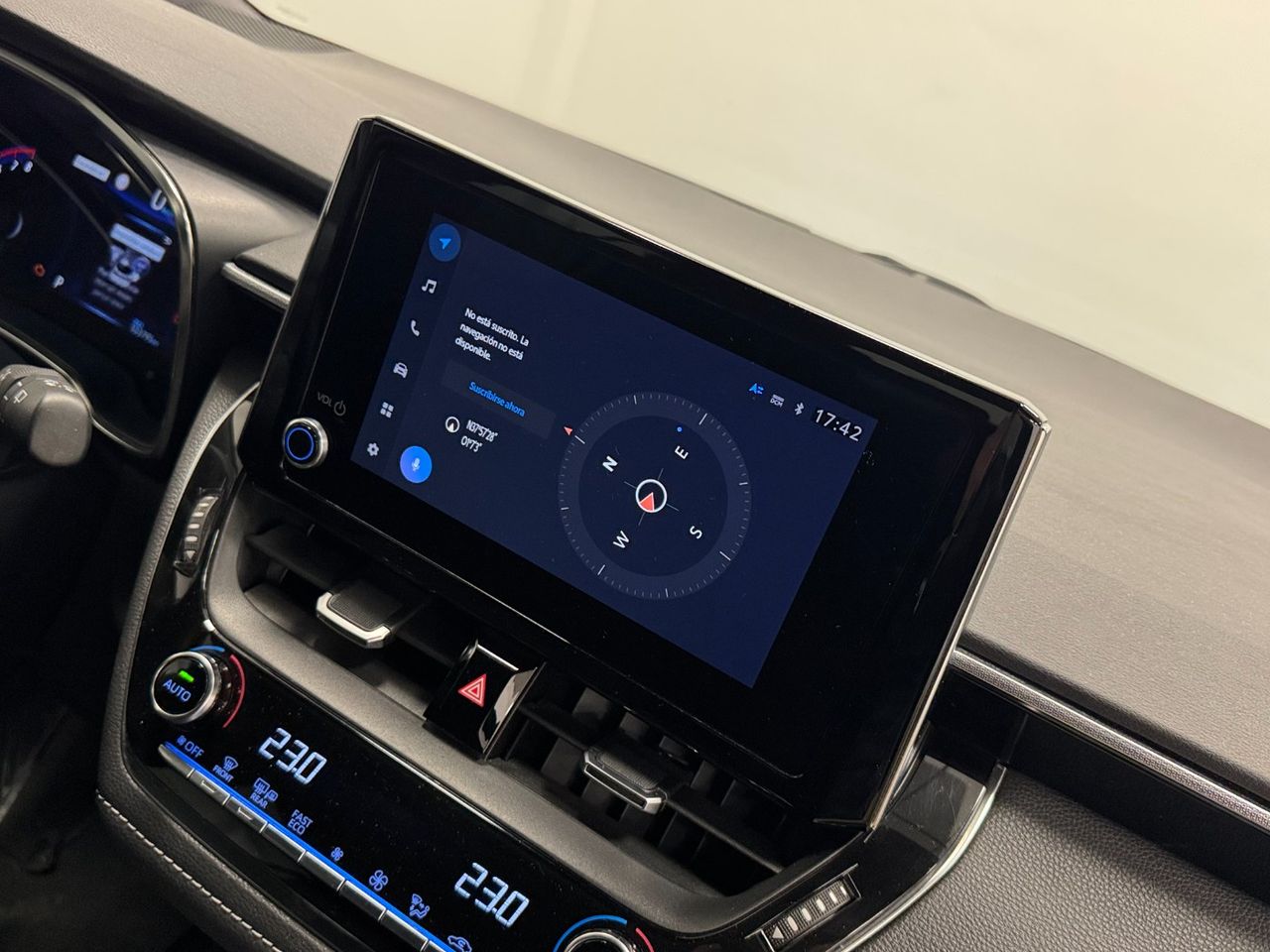 Toyota Corolla 180H STYLE TOURING SPORT foto 25