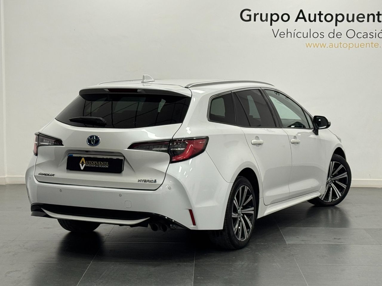 Toyota Corolla 180H STYLE TOURING SPORT foto 5