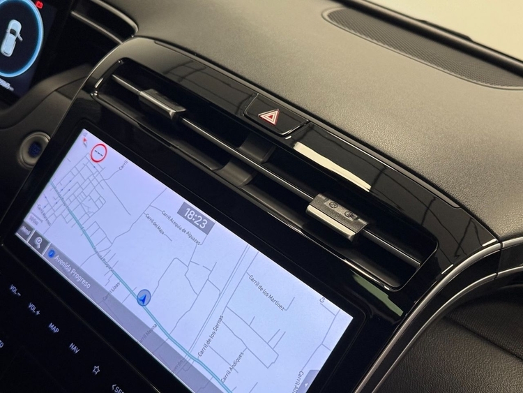 Hyundai Tucson 1.6CRDI TECNO SKY DCT foto 33