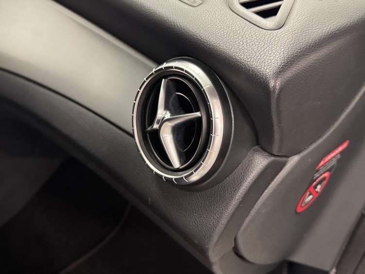 Mercedes Clase CLA AMG 200D foto 31