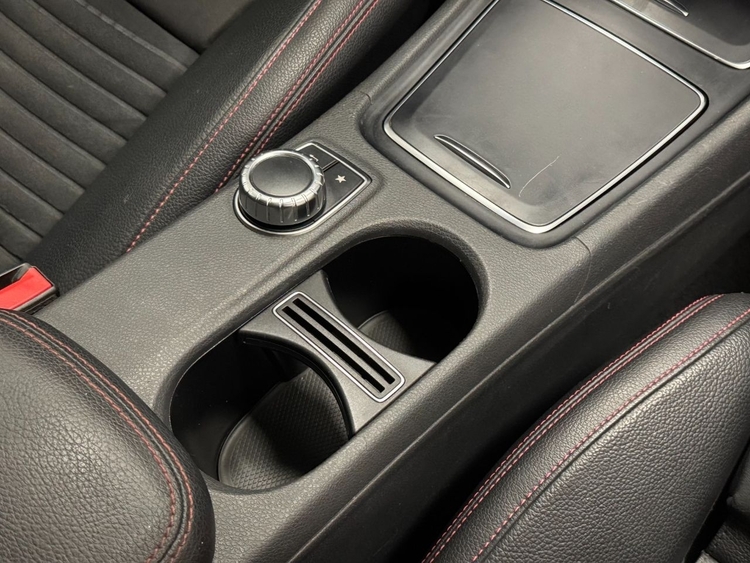 Mercedes Clase CLA AMG 200D foto 42