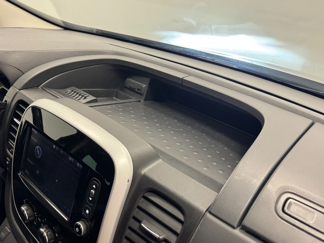 Renault Trafic Passenger Largo Energy Blue dCi 107 kW (145 CV) foto 23