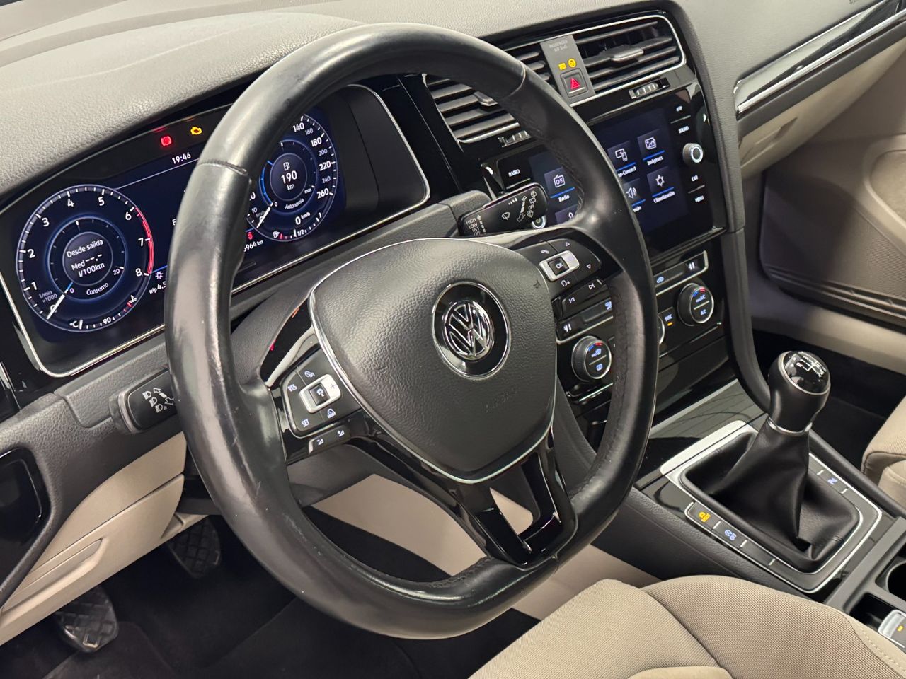 Volkswagen Golf R LINE 1.5TSI 150CV miniatura 18