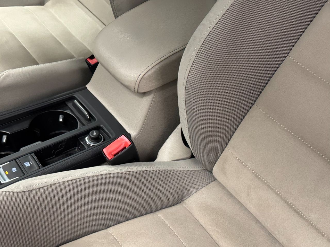 Volkswagen Golf R LINE 1.5TSI 150CV miniatura 24