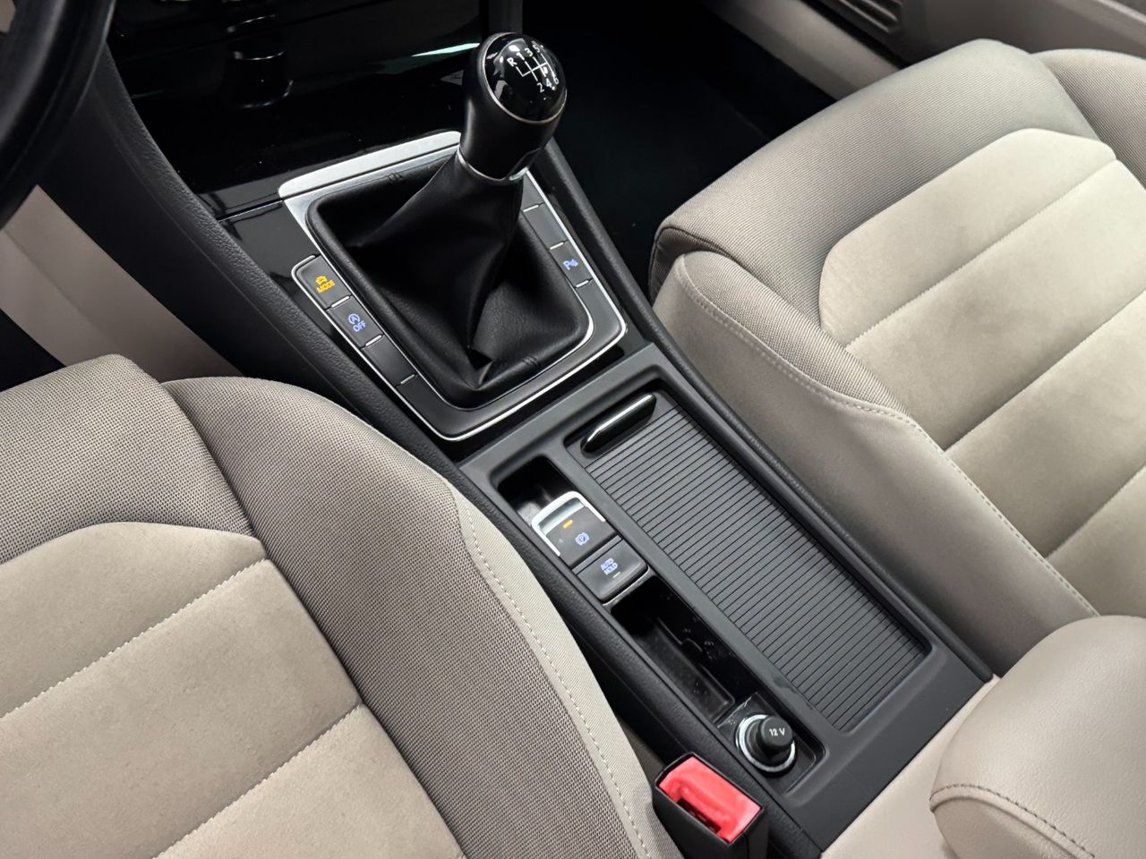 Volkswagen Golf R LINE 1.5TSI 150CV miniatura 26