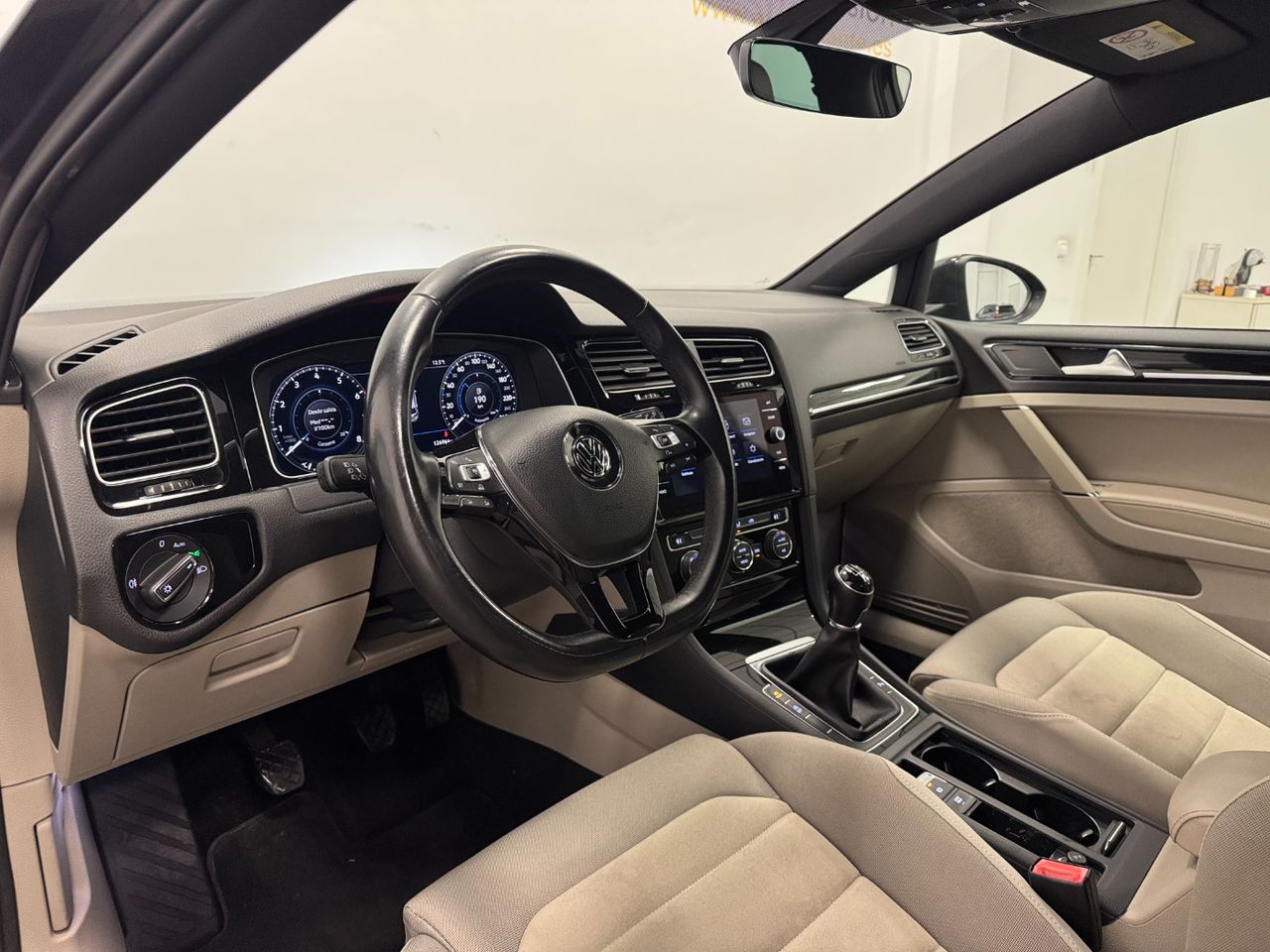 Volkswagen Golf R LINE 1.5TSI 150CV miniatura 8