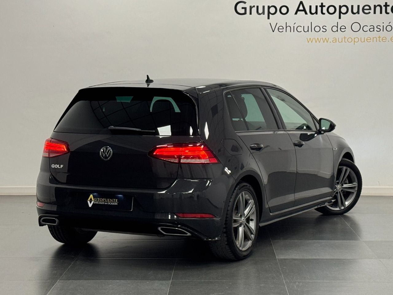 Volkswagen Golf R LINE 1.5TSI 150CV foto 4