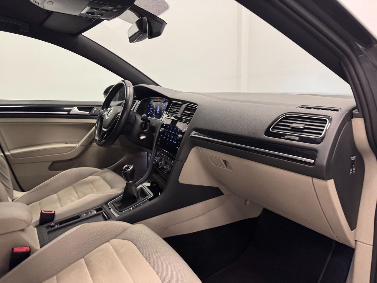 Volkswagen Golf R LINE 1.5TSI 150CV foto 28